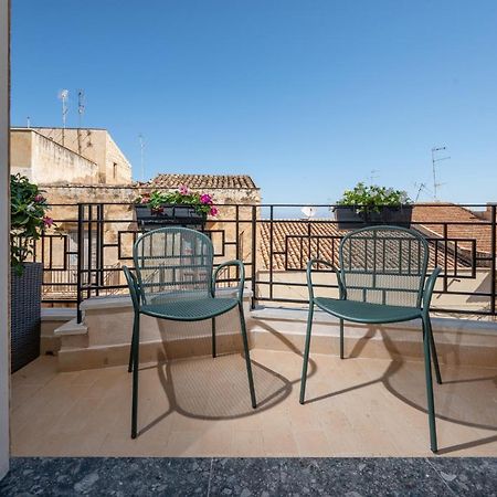 Bed 10.5 - Design Suite Castellammare del Golfo Exterior foto