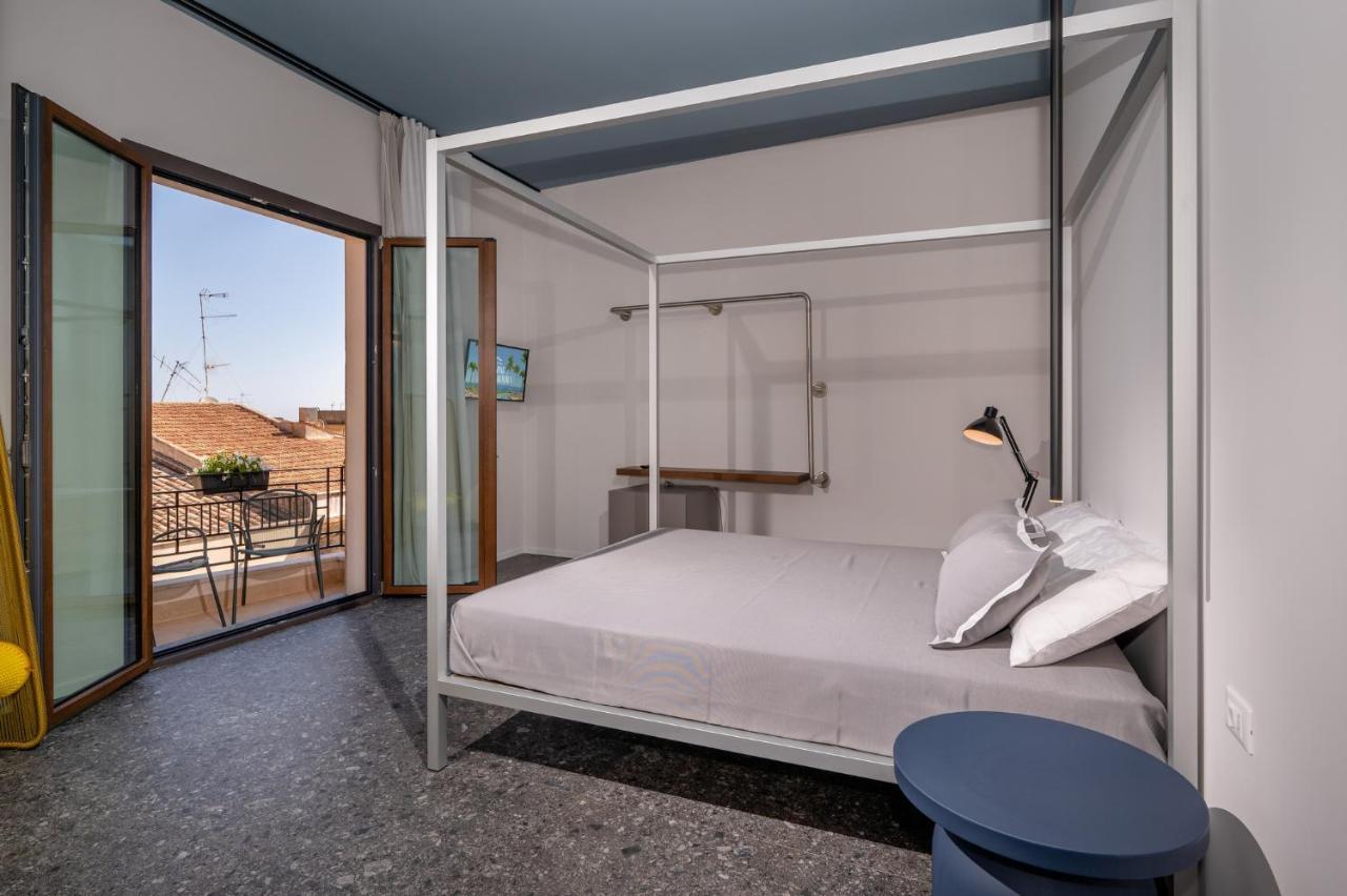 Bed 10.5 - Design Suite Castellammare del Golfo Exterior foto